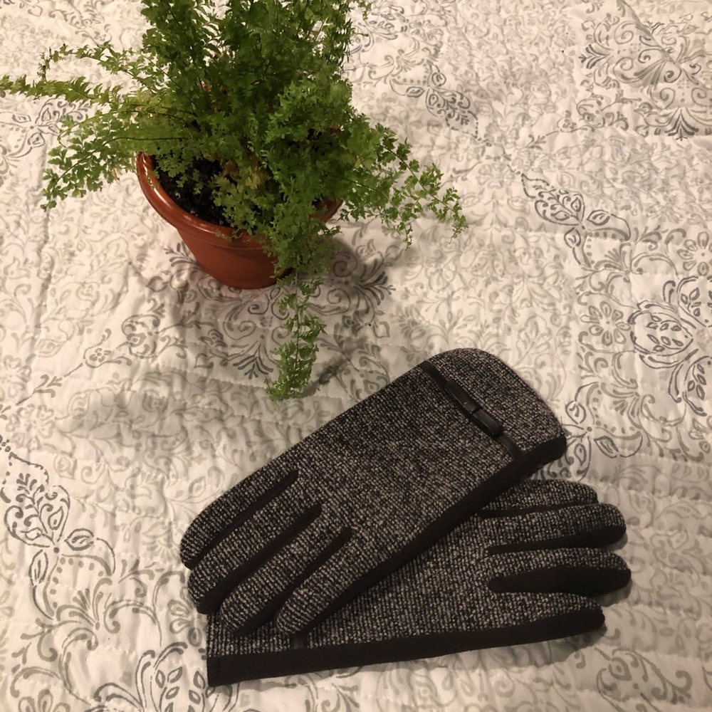 Elegant gloves